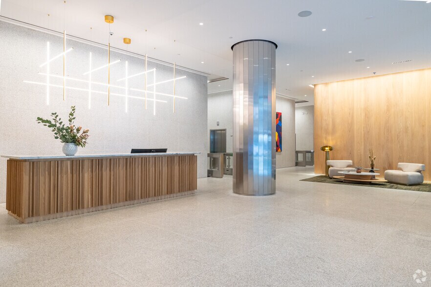 More Photos Of 666 Third Ave, New York Coworking Space