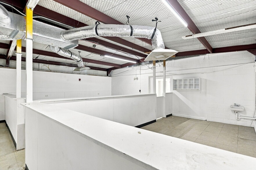 More Photos Of 1271 Oak St, Schertz Schools For Lease