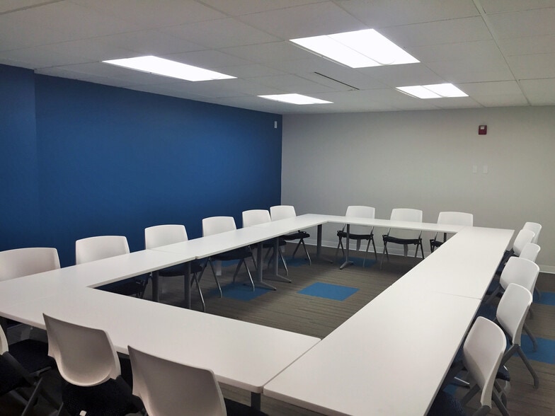 More Photos Of 6133 Rockside Rd, Independence Office For Sale