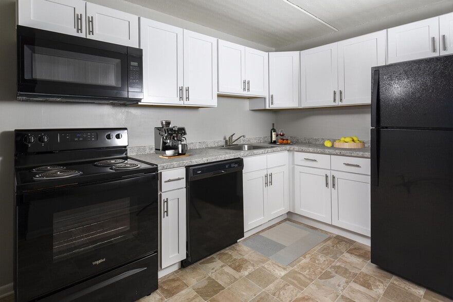 More Photos Of 3403 Lancaster Pike, Wilmington Apartments For Sale