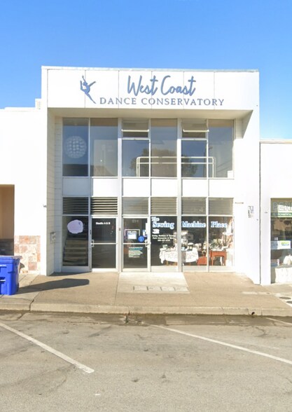 More Photos Of 237-239 Broadway, Millbrae Storefront For Lease