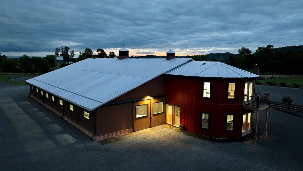 More Photos Of 3476 Fairview Rd, Lewisburg Specialty For Sale