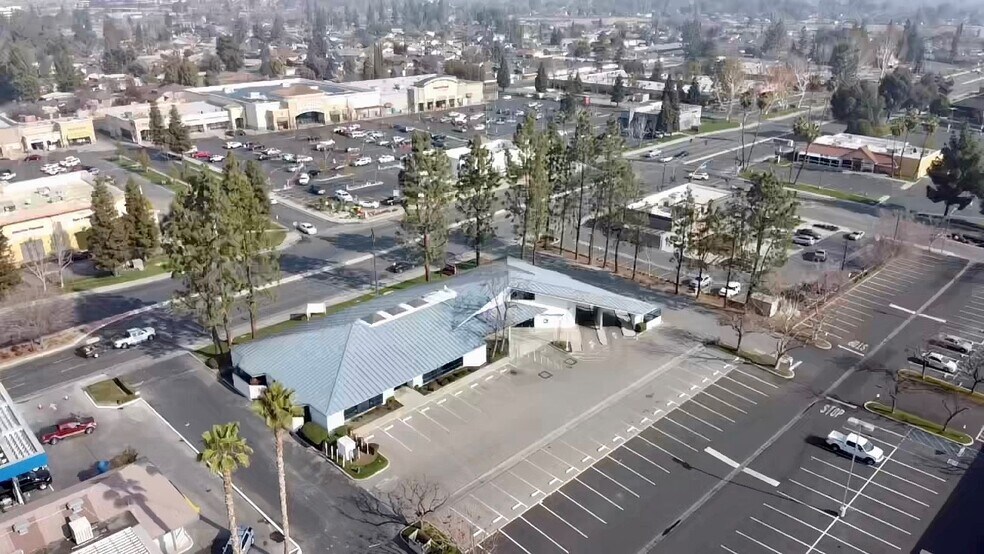 More Photos Of 5151 Stockdale Hwy, Bakersfield Office For Sale