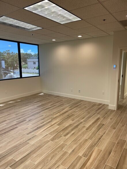 More Photos Of 1810 S Macdill Ave, Tampa Medical For Lease