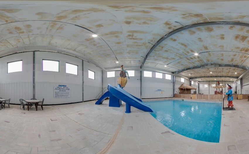 More Photos Of 265 33rd Ave, Columbus Hotel For Sale