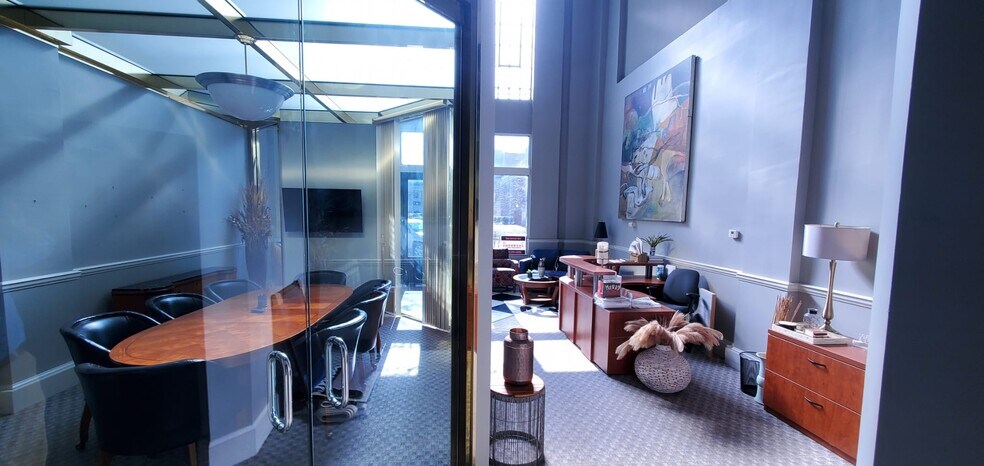 More Photos Of 341 3rd St, Macon-Bibb Loft Creative Space For Lease