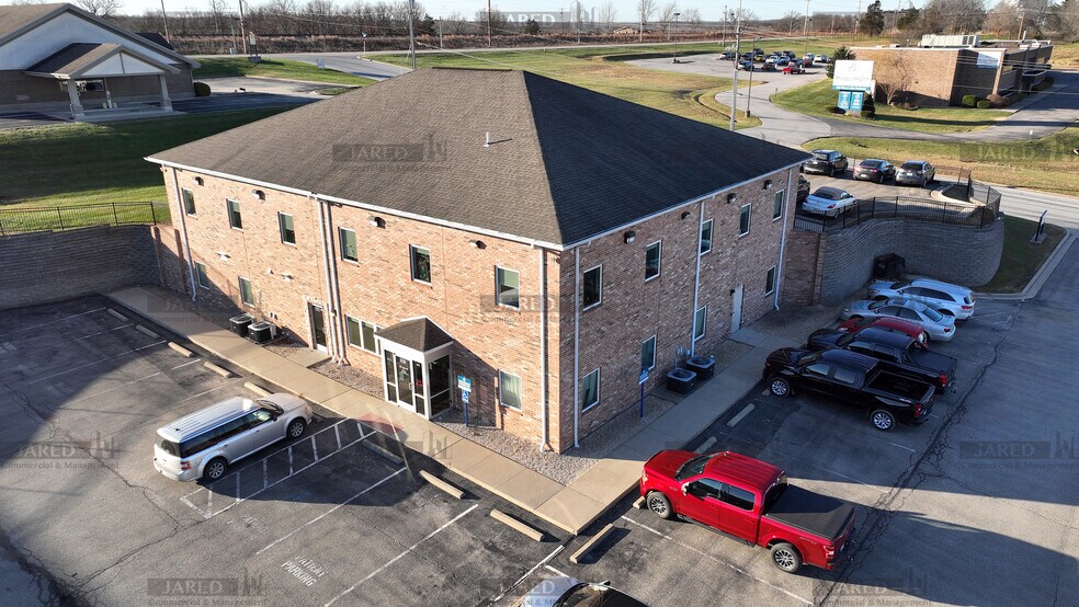 More Photos Of 575 Blues Lake Pkwy, Rolla Rehabilitation Center For Lease