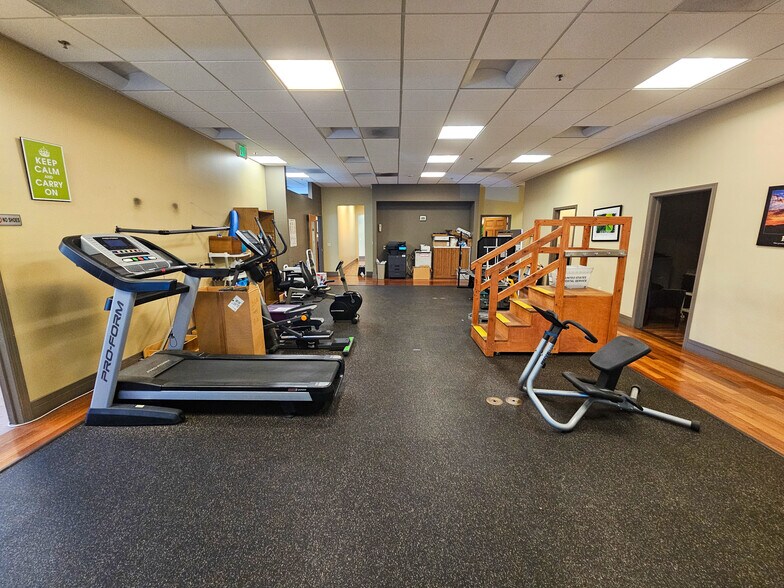 More Photos Of 3160 Garrity Way, Richmond Office For Sale