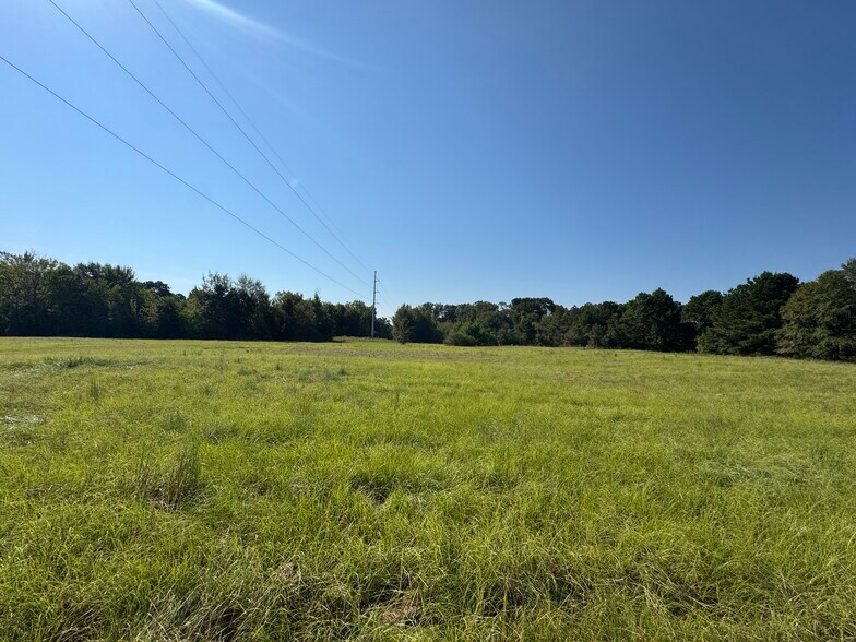 More Photos Of 627 N Hwy 287, Elkhart Land For Sale