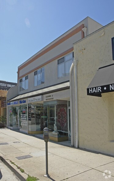 More Photos Of 12207-12211 Wilshire Blvd, Los Angeles Storefront Retail Office For Lease