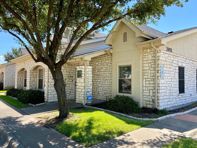 More Photos Of 2993 S Watson Rd, Grand Prairie Office For Lease