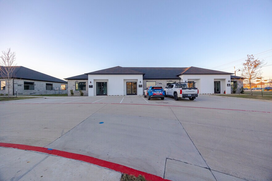 More Photos Of 6000 Alma Rd, McKinney Office For Lease