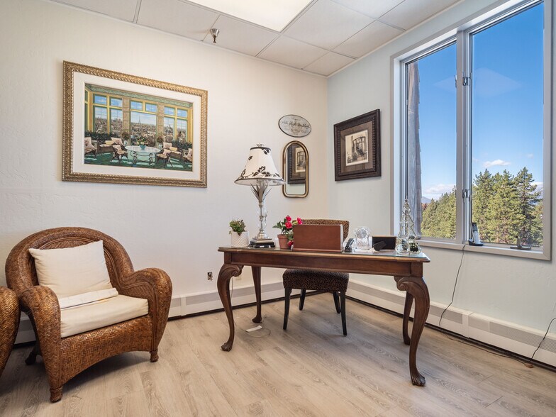 More Photos Of 219 Kingsbury Grade, Stateline Storefront Retail Office For Sale