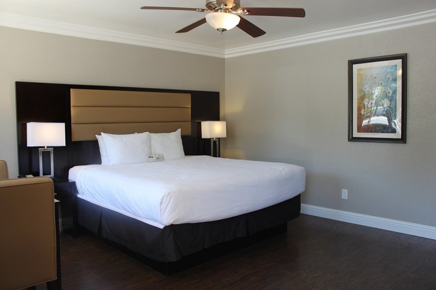 More Photos Of 1200 N H St, Lompoc Hotel For Sale