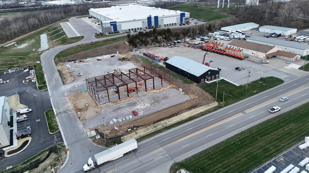 More Photos Of 9381 Seward Rd, Fairfield Warehouse For Lease