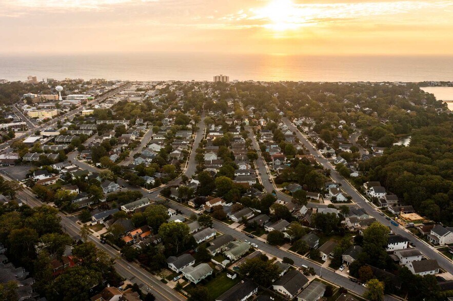 More Photos Of 34 6th St, Rehoboth Beach Hospitality For Sale