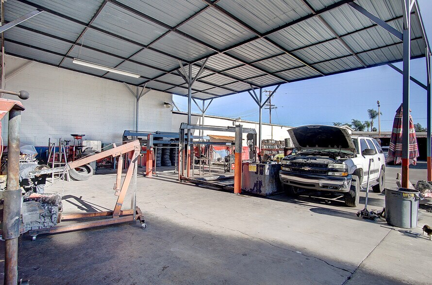 More Photos Of 1860 N Hacienda Blvd, La Puente Auto Repair For Sale