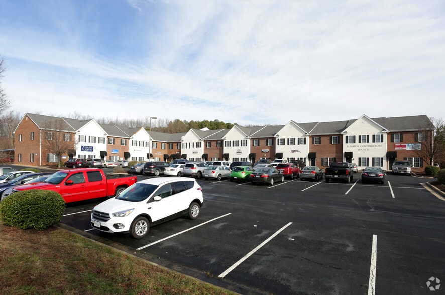 Primary Photo Of 8052 Elm Dr, Mechanicsville Office For Lease