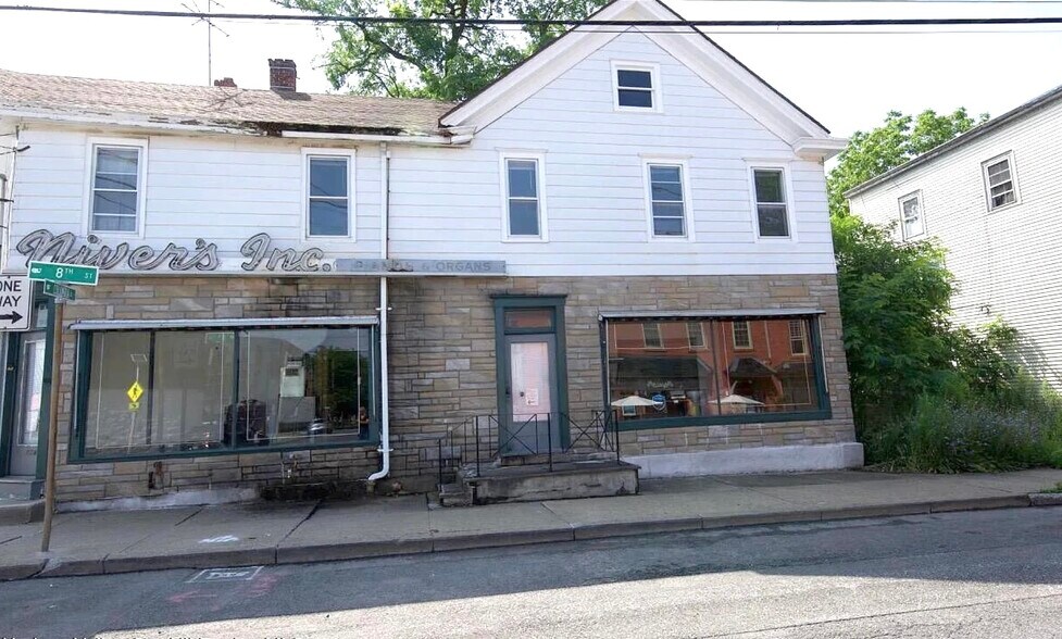 More Photos Of 801 Columbia St, Hudson Storefront Retail Residential For Sale