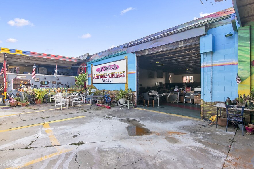 More Photos Of 117-137 Hughlett Ave, Cocoa General Retail For Sale