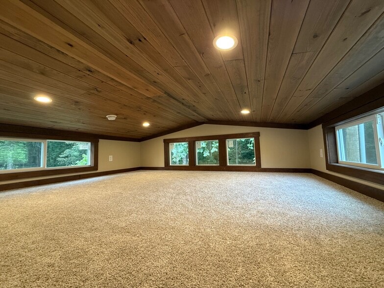 More Photos Of 10959 Highway 79 N, Buchanan Dormitory For Sale