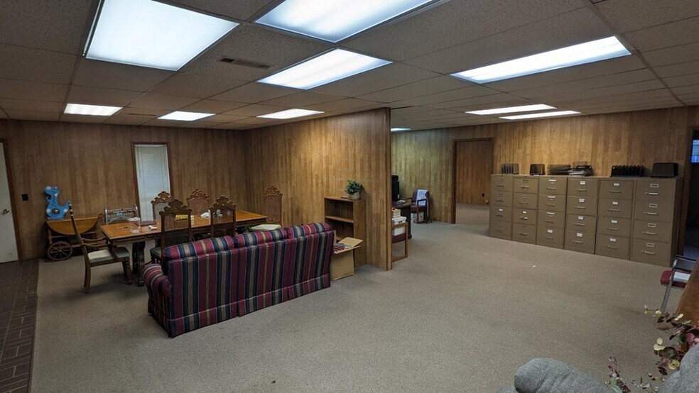 More Photos Of 406 Dothan Rd, Abbeville Office For Sale