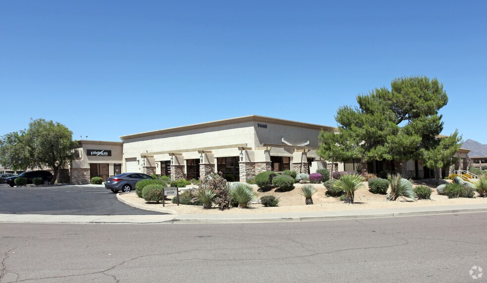 Primary Photo Of 7440 E Karen Dr, Scottsdale Service For Lease