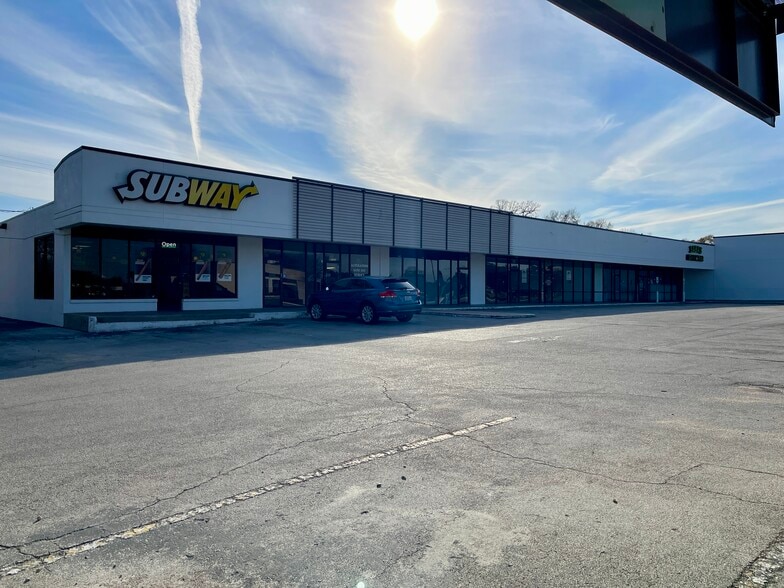 More Photos Of 5401-5413 S Braeswood Blvd, Houston Unknown For Lease