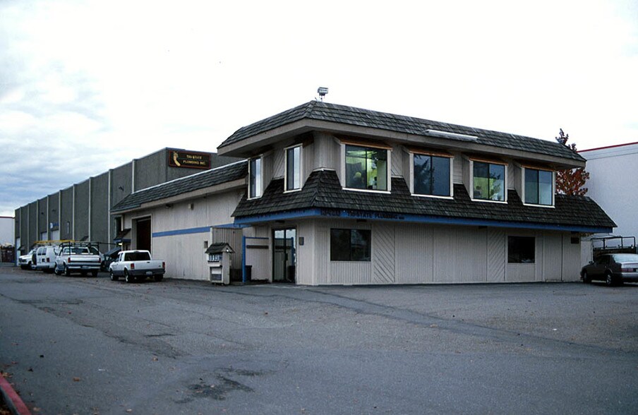 More Photos Of 13420 NE 16th St, Bellevue Warehouse For Lease