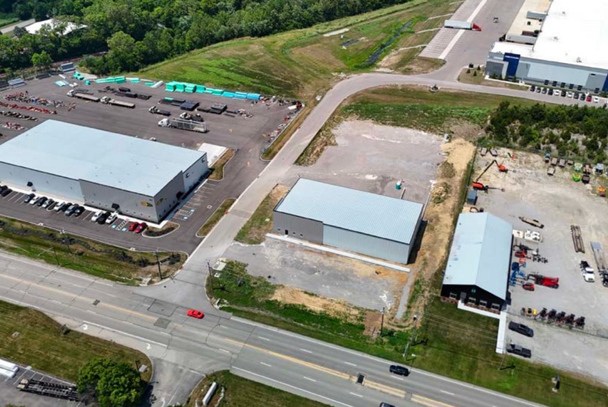 More Photos Of 9381 Seward Rd, Fairfield Warehouse For Lease