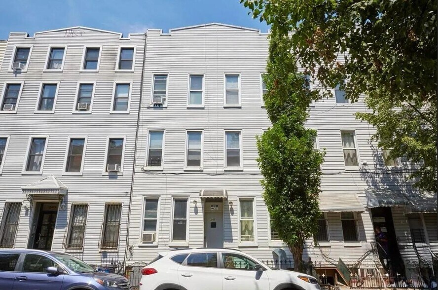More Photos Of 247 Himrod St, Brooklyn Apartments For Sale
