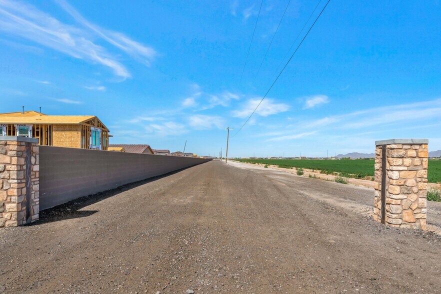 More Photos Of 18107 W Dunlap Rd, Goodyear Contractor Storage Yard For Sale