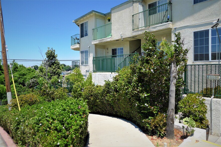 More Photos Of 4210 52nd St, San Diego Apartments For Sale