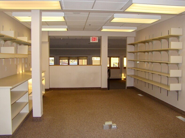 More Photos Of 112 7th St NE, Rochester Medical For Lease