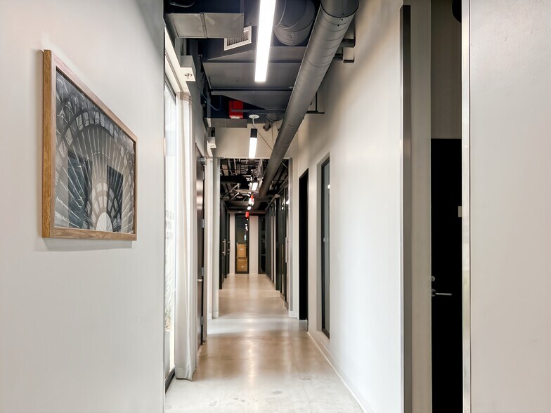 More Photos Of 730 Arizona Ave, Santa Monica Coworking Space
