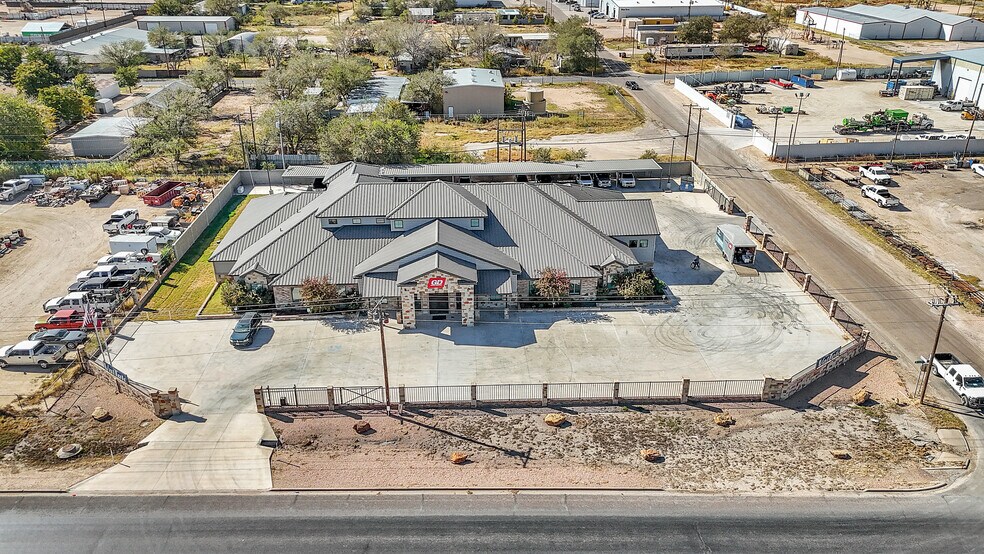 More Photos Of 4313 N County Rd W, Odessa Office For Sale