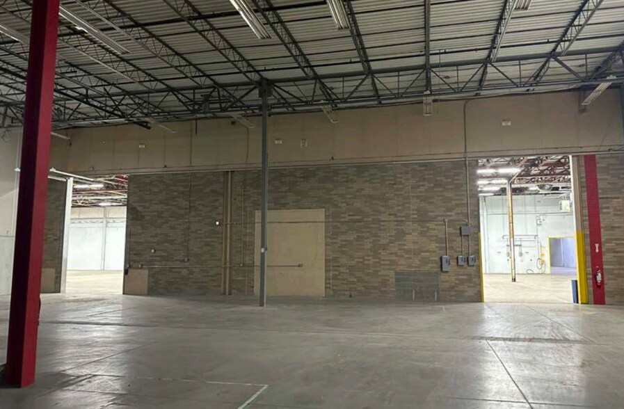 More Photos Of 7375 Industrial Rd, Florence Warehouse For Lease
