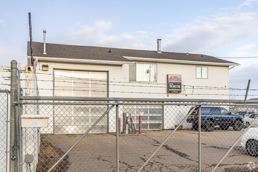 More Photos Of 13 Boulder Blvd, Stony Plain Service For Lease