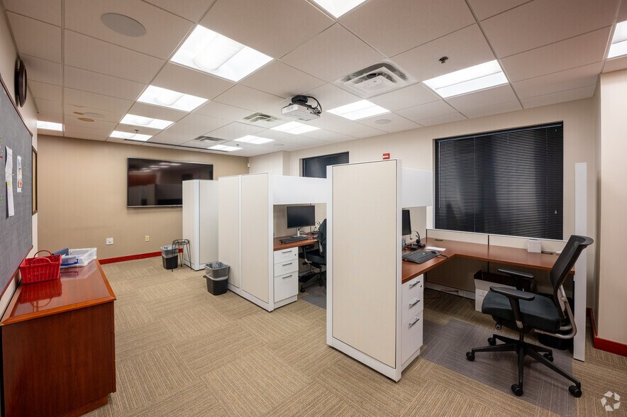 More Photos Of 2112 F St NW, Washington Medical For Sale