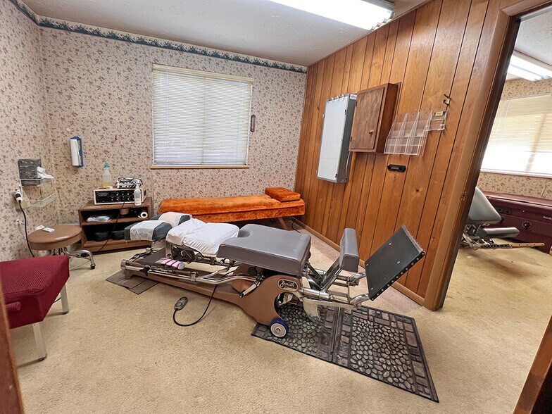 More Photos Of 195 Elm St, Blackfoot Office For Sale