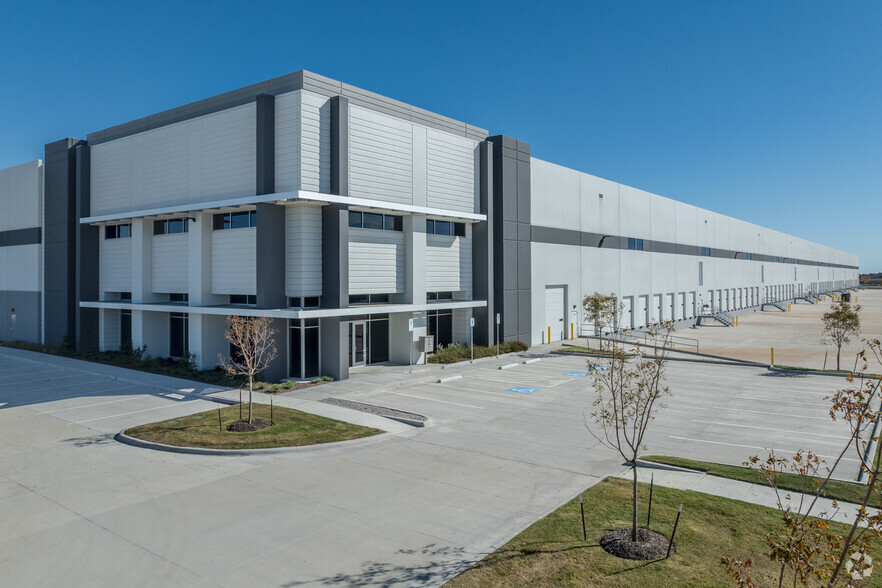 Primary Photo Of County Road 212, Forney Distribution For Lease