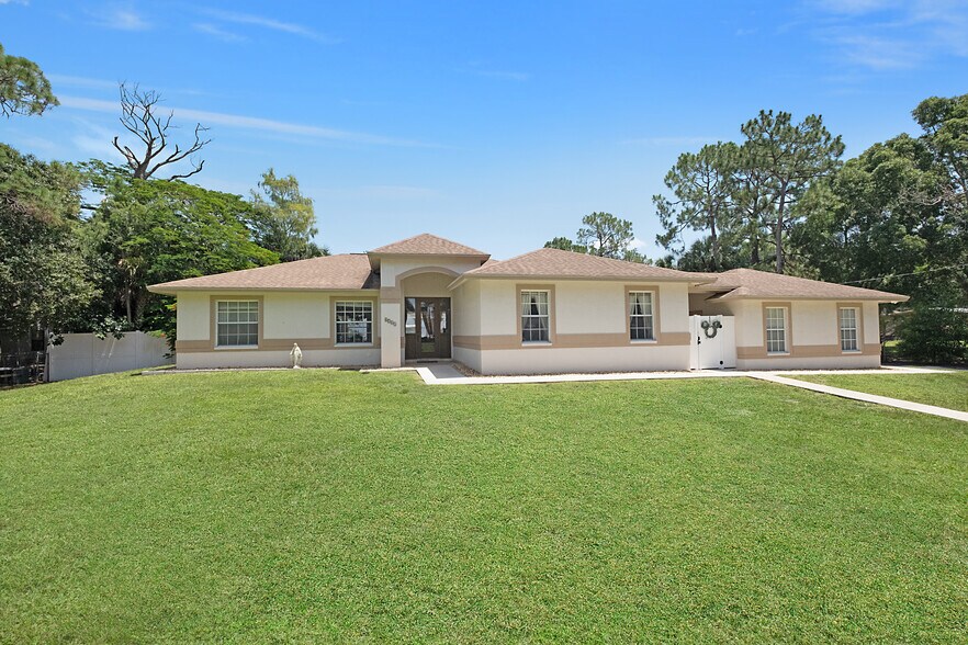 More Photos Of 6761 Golden Gate Pky, Naples Flex For Sale