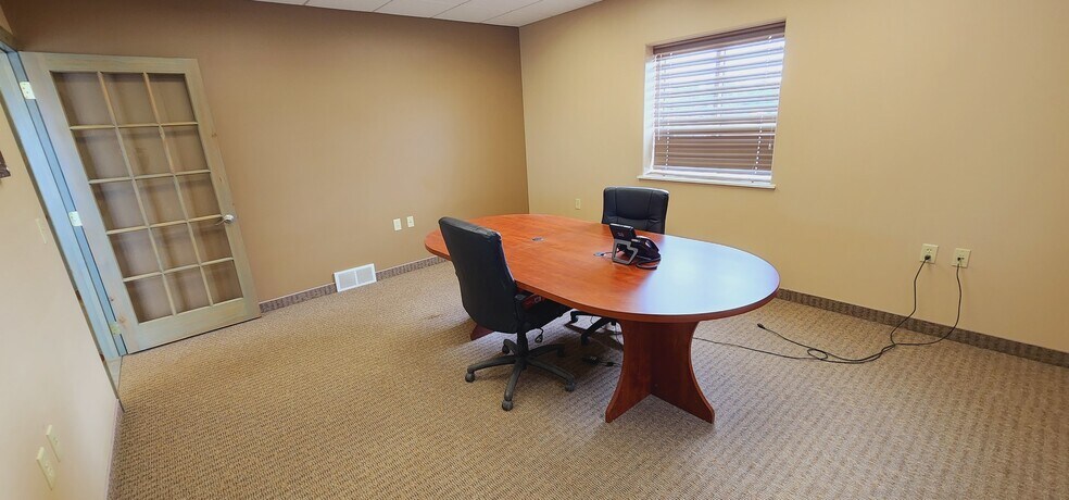 More Photos Of 860 35th Ave E, Dickinson Warehouse For Sale