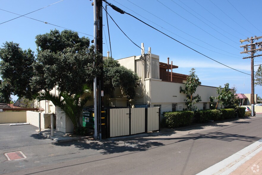 More Photos Of 317 14th St, Del Mar Office For Lease