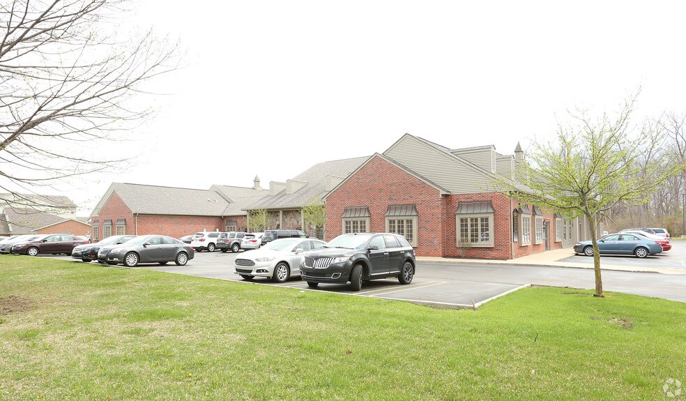 More Photos Of 37601-37649 Pembroke Ave, Livonia Office For Lease