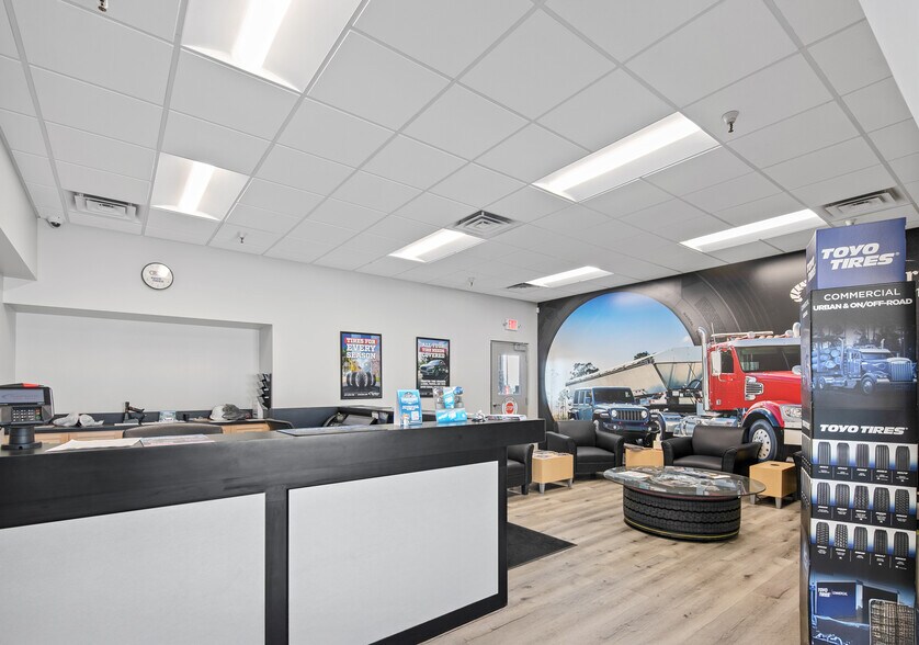 More Photos Of 4450 Enterprise St, Boise Truck Terminal For Sale