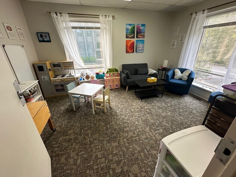 More Photos Of 640 Kreag Rd, Pittsford Office Residential For Sale