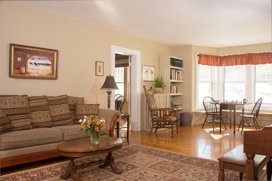 More Photos Of 399 Depot St, Proctorsville Hospitality For Sale