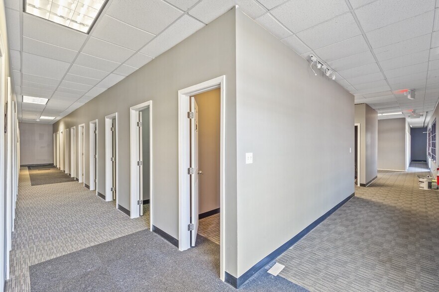 More Photos Of 8180 Tara Blvd, Jonesboro Freestanding For Sale