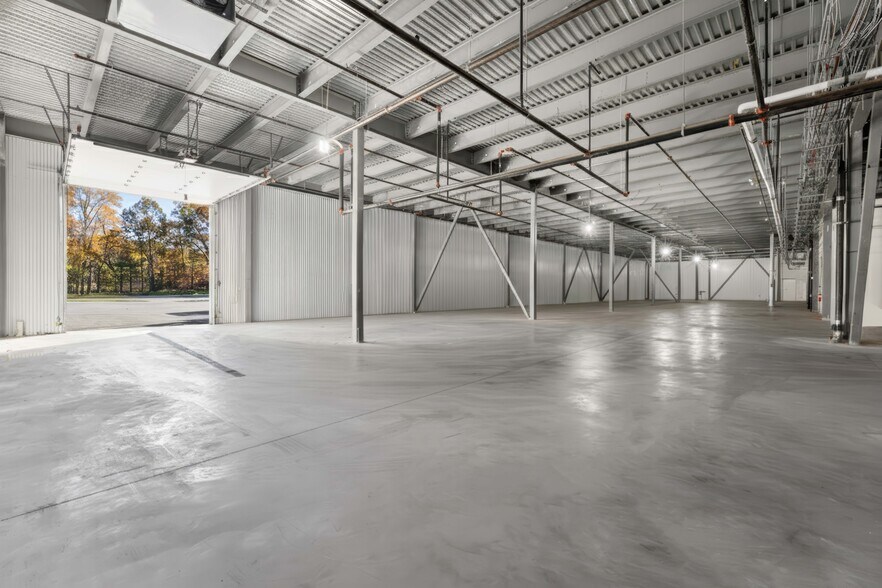 More Photos Of 114 Lancaster Rd, Shirley Unknown For Lease